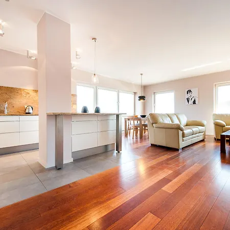 Exclusive - Old Town