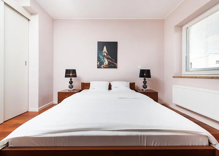 Exclusive - Old Town *